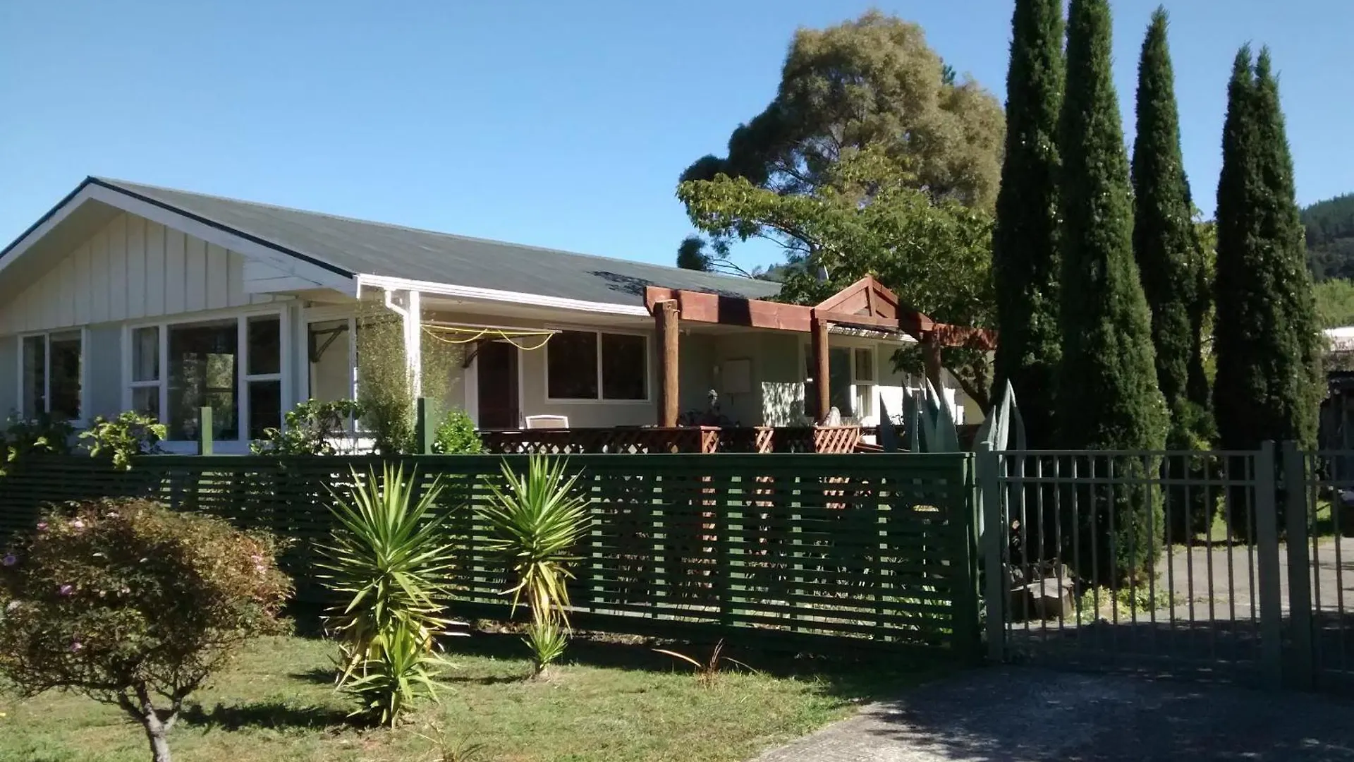 Holiday home Sunrise Beach House - Rarangi Holiday House Tuamarina